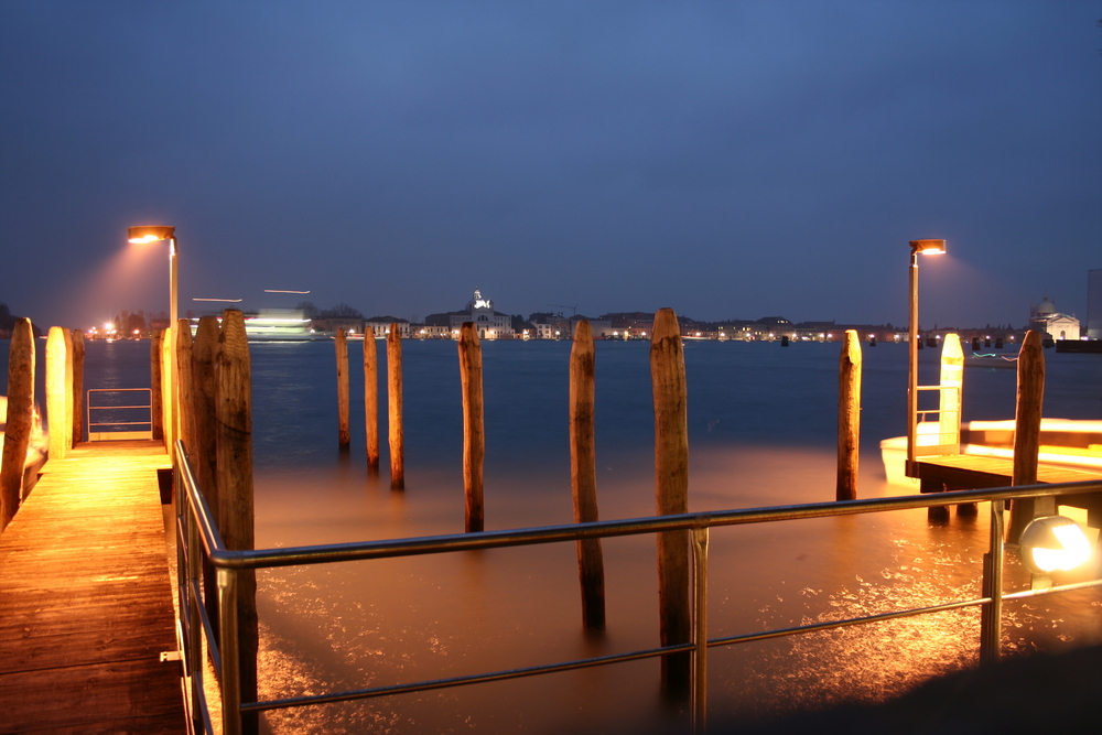 Venice,,Lights,On,The,Dock